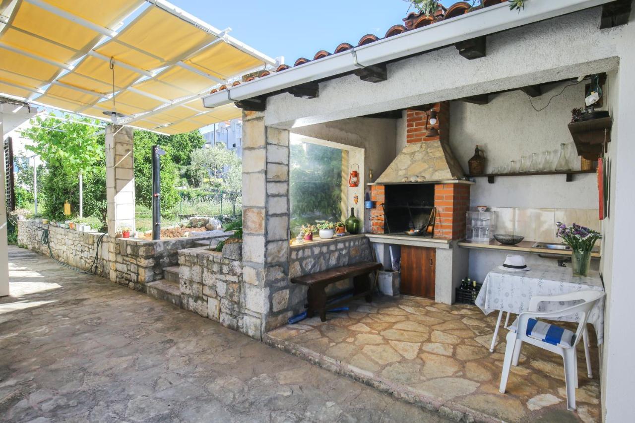 Artistic Summer House Marinovic With Garden&Bbq 苏佩塔尔 外观 照片